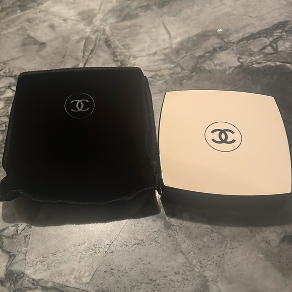 Limited edition Chanel eyeshadow (Color Cool) - Picture 5 of 9